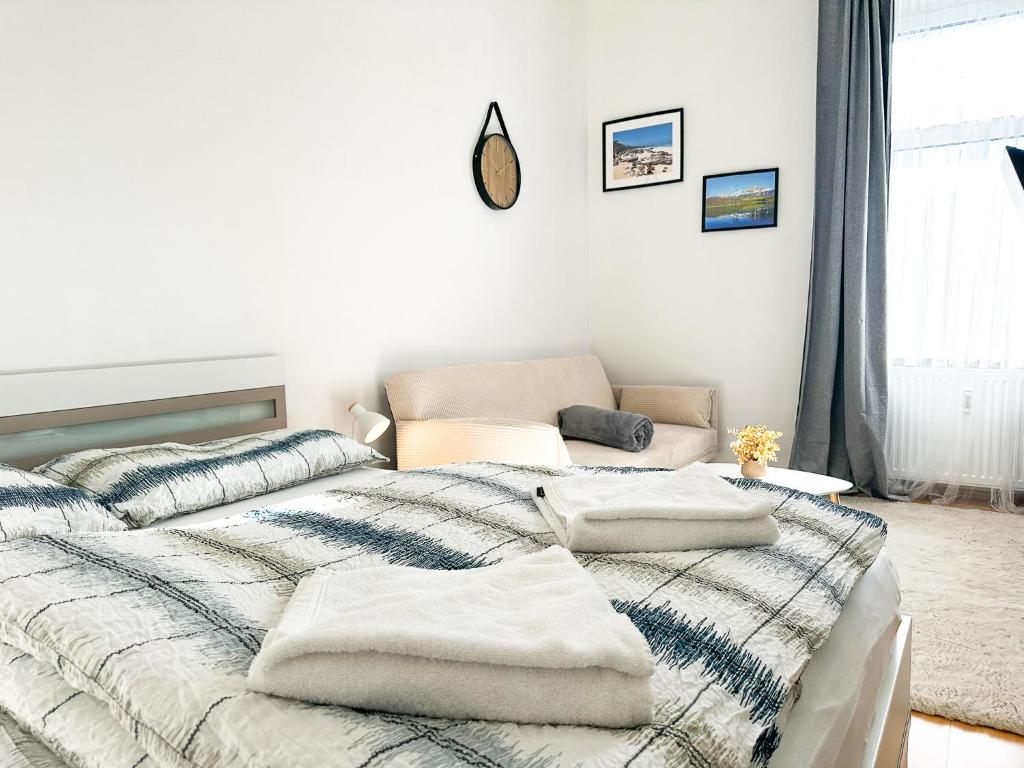 Serenity Apartments Komfort Zimmer 2 in Leoben Gastgeber am Murradweg Etappe 5 2025